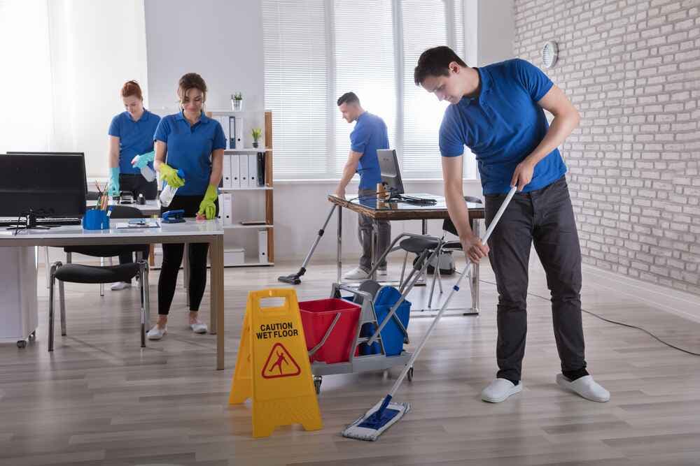 Full-Scale Commercial Building Wash